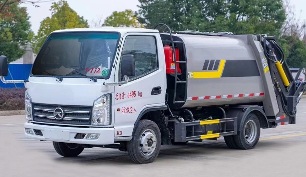 �����{�Ɖ��s����܇_4���P�R���s����܇