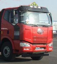 23噸解放J6前四后八油罐車