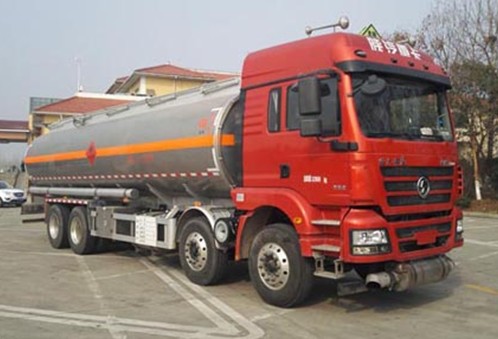 陜汽德龍前四后八油罐車圖片 陜汽德龍前四后八油罐車圖片