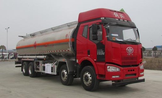 23噸320馬力解放J6鋁合金油罐車圖片 23噸320馬力解放J6鋁合金油罐車圖片