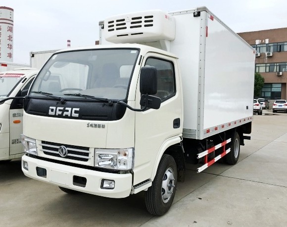 國五東風多利卡4.1米冷藏車