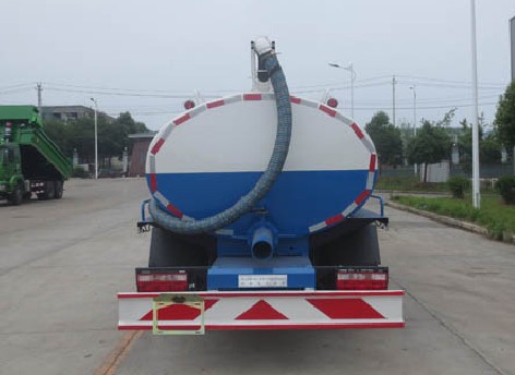 東風(fēng)多利卡8方吸糞車(chē)