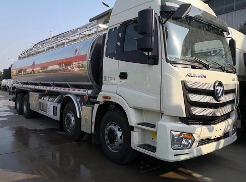 福田歐曼前四后八26噸鋁合金油罐車