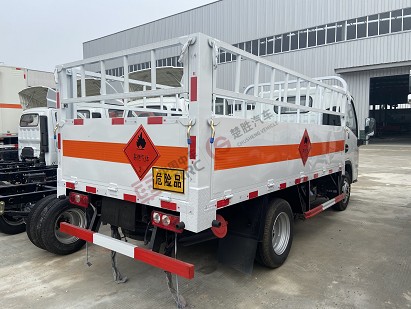 國六躍進藍牌柴油版3.36米氣瓶運輸車_湖北楚勝汽車