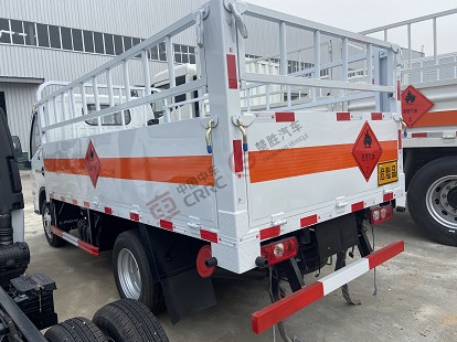 國六躍進藍牌柴油版3.36米氣瓶運輸車_湖北楚勝汽車