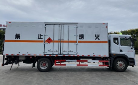 國六6.2米/6.8米/7.6米東風(fēng)多利卡D9易燃?xì)怏w廂式運輸車_湖北楚勝汽車