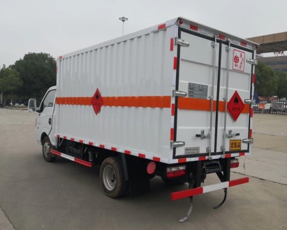 國六東風(fēng)途逸藍(lán)牌柴油版二類易燃?xì)怏w廂式車_湖北楚勝汽車