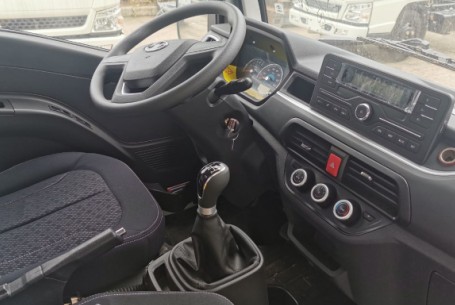 國六躍進(jìn)藍(lán)牌柴油版3.1米/3.4米二類易燃?xì)怏w廂式運(yùn)輸車 國六躍進(jìn)藍(lán)牌柴油版3.1米/3.4米二類易燃?xì)怏w廂式運(yùn)輸車