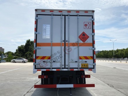 國(guó)六東風(fēng)天錦6.2米/6.6米/6.8米易燃?xì)怏w廂式運(yùn)輸車(chē)_湖北楚勝汽車(chē)