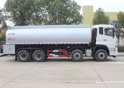 �����|�L����ǰ�ĺ����ͨҺ�w�\ݔ܇�DƬ