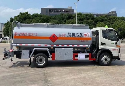 國六江淮駿鈴8噸油罐車