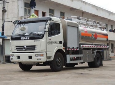 東風(fēng)多利卡飛機加油車 東風(fēng)多利卡飛機加油車