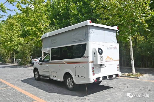 齊星大通T60單排越野升頂分時四驅(qū)房車_星浩DT2221-1(5座)齊星房車
