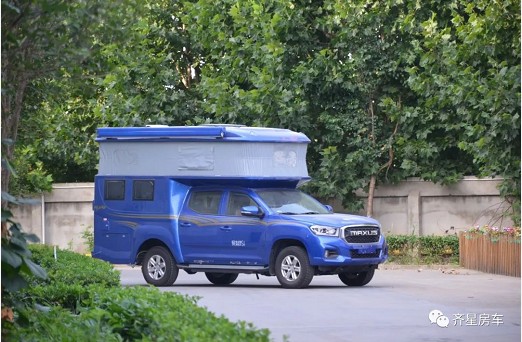 齊星大通T70雙排越野升頂分時四驅(qū)房車_星浩DT2221-2(5座)齊星房車