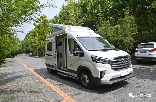 齊星大通V90升頂房車_浩大DT2521-1(4座)齊星房車