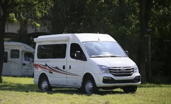 齊星大通V80升頂房車_星運(yùn)DT2421(5座)齊星房車