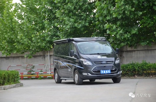 齊星福特新全順低頂升頂房車_勇創(chuàng)FT2121-1齊星房車_齊星升頂房車2021款