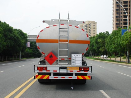 國(guó)六東風(fēng)天錦14.2方鋁合金運(yùn)油車 國(guó)六東風(fēng)天錦14.2方鋁合金運(yùn)油車