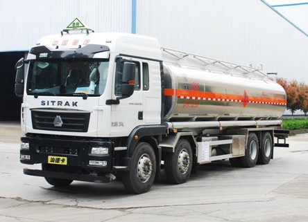 國六重汽汕德卡30.5方鋁合金運(yùn)油車 國六重汽汕德卡30.5方鋁合金運(yùn)油車