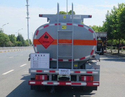 國六重汽豪沃5噸油罐車圖片 國六重汽豪沃5噸油罐車圖片