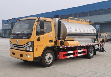 7立方標(biāo)準(zhǔn)型瀝青灑布車 7立方標(biāo)準(zhǔn)型瀝青灑布車