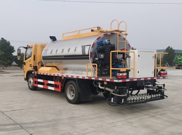 7立方標(biāo)準(zhǔn)型瀝青灑布車 7立方標(biāo)準(zhǔn)型瀝青灑布車