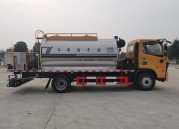 7立方標(biāo)準(zhǔn)型瀝青灑布車 7立方標(biāo)準(zhǔn)型瀝青灑布車