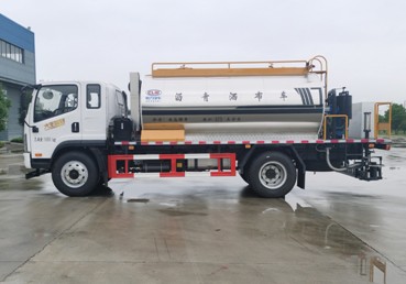 9.3立方解放智能型瀝青灑布車 9.3立方解放智能型瀝青灑布車