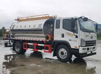 9.3立方解放標(biāo)準(zhǔn)型瀝青灑布車 9.3立方解放標(biāo)準(zhǔn)型瀝青灑布車