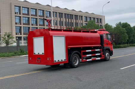  ����12������������G5X������ˮ܇