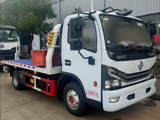 東風(fēng)多利卡一拖二藍(lán)牌清障車