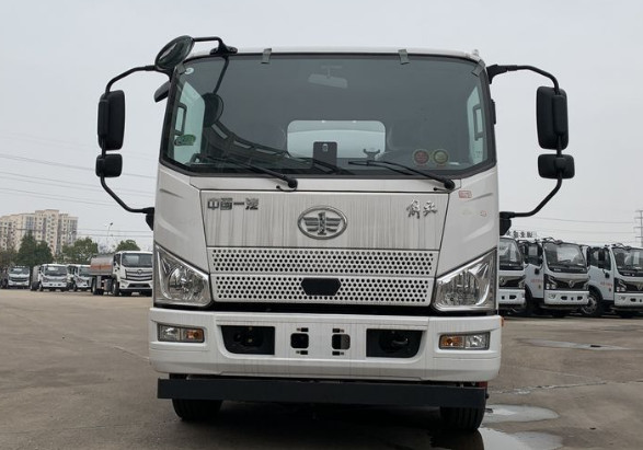 國六解放(J6F)7噸油罐車|加油車 國六解放(J6F)7噸油罐車|加油車