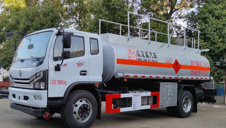 國六東風(fēng)多利卡D8加油車 國六東風(fēng)多利卡D8加油車