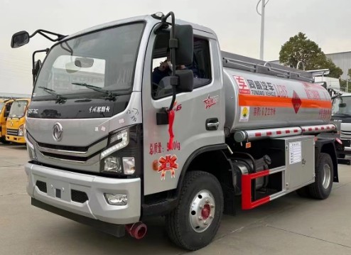 國六東風(fēng)多利卡(D6)5噸油罐車 國六東風(fēng)多利卡(D6)5噸油罐車