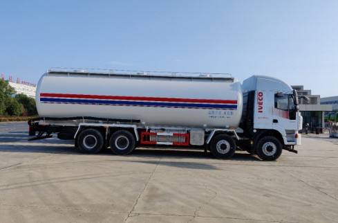 40���t�r�ܪ{ɢ�bˮ��܇