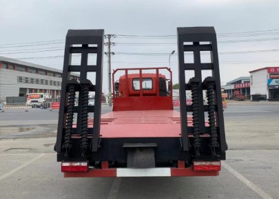 飛碟奧馳V6平板運(yùn)輸車_飛碟牌FD5181TPBP67K6-1型平板運(yùn)輸車