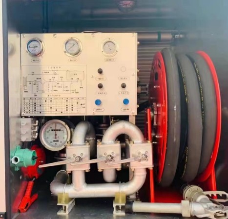 成龍威4.7方飛機(jī)加油車_東風(fēng)多利卡飛機(jī)加油車_楚飛牌CLQ5070GJY6F型飛機(jī)加油車 成龍威4.7方飛機(jī)加油車_東風(fēng)多利卡飛機(jī)加油車_楚飛牌CLQ5070GJY6F型飛機(jī)加油車