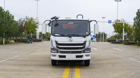 7方上汽躍進純電動壓縮垃圾車