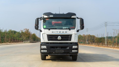 15方重汽汕德卡純電動壓縮垃圾車