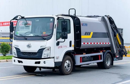 7方東風(fēng)柳汽L2壓縮垃圾車