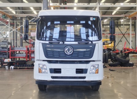 東風(fēng)天錦4700軸距勾臂垃圾車(chē)_HDW5182ZXXD6型車(chē)廂可卸式垃圾車(chē) 東風(fēng)天錦4700軸距勾臂垃圾車(chē)_HDW5182ZXXD6型車(chē)廂可卸式垃圾車(chē)