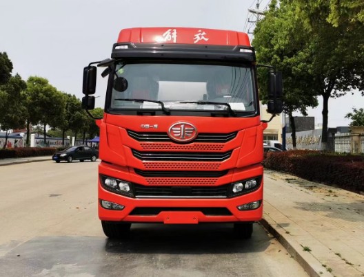 解放悍V前四后六普通液體運輸車