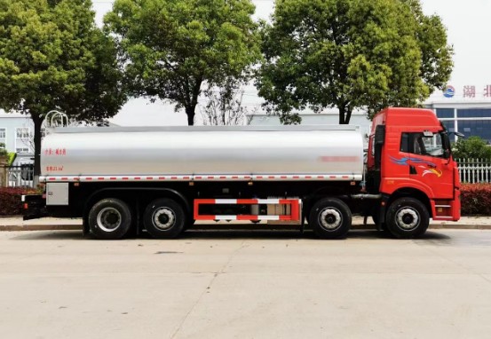 解放悍V前四后六普通液體運輸車