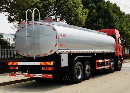 解放悍V前四后六普通液體運輸車