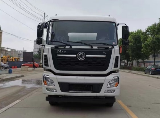 東風(fēng)天龍前四后八普通液體運輸車_潤知星牌SCS5311GPGDFH6型普通液體運輸車 東風(fēng)天龍前四后八普通液體運輸車_潤知星牌SCS5311GPGDFH6型普通液體運輸車