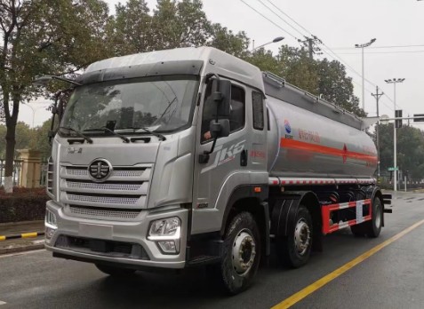 解放JK6前四后四20方易燃液體罐式運(yùn)輸車_潤知星牌SCS5264GRYCA6型易燃液體罐式運(yùn)輸車 解放JK6前四后四20方易燃液體罐式運(yùn)輸車_潤知星牌SCS5264GRYCA6型易燃液體罐式運(yùn)輸車