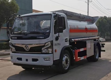 東風大多利卡8.1方易燃液體罐式運輸車_潤知星牌SCS5120GRYEQ6型易燃液體罐式運輸車 東風大多利卡8.1方易燃液體罐式運輸車_潤知星牌SCS5120GRYEQ6型易燃液體罐式運輸車