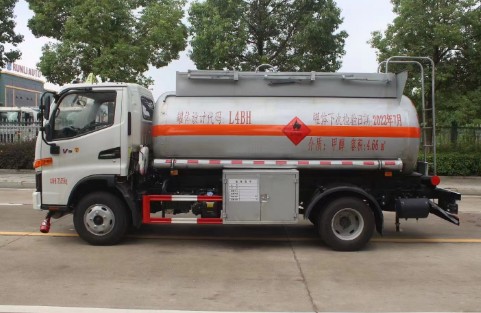 江淮駿鈴4.66方易燃液體罐式運(yùn)輸車_潤知星牌SCS5071GRYHFC6型易燃液體罐式運(yùn)輸車 江淮駿鈴4.66方易燃液體罐式運(yùn)輸車_潤知星牌SCS5071GRYHFC6型易燃液體罐式運(yùn)輸車
