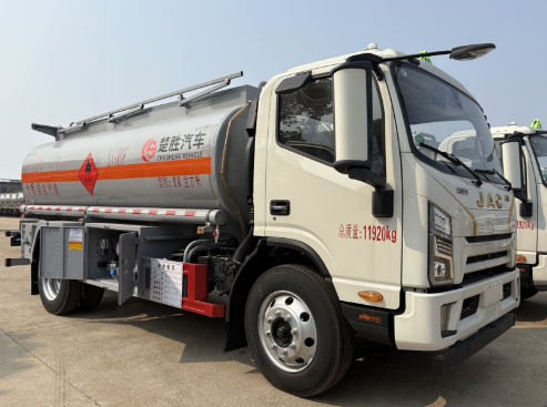 江淮駿鈴S9油罐車_8噸江淮駿鈴加油車 江淮駿鈴S9油罐車_8噸江淮駿鈴加油車