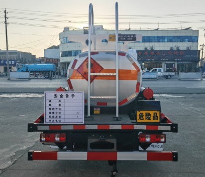 ����{��2.3������܇_������ZLC5040GJYCAQ6�ͼ���܇